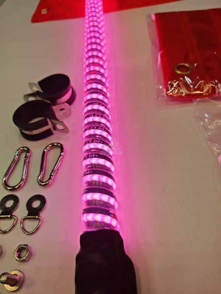LED флагштоки ATV22 LINE 89см, комплект 2шт., можливість підключення стопів та поворотників, керування через пульт або додаток ATV22-LEDWHIP-89-LINE-PAIR фото