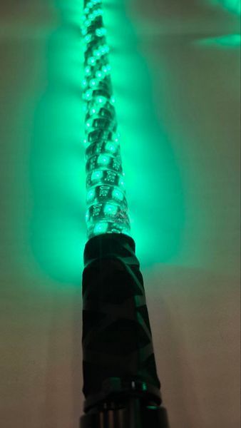 LED флагштоки ATV22 RGBW 89см, комплект 2шт., возможность подключения стопов и поворотников, управление через пульт или приложение ATV22-LEDWHIP-89-RGBW-PAIR фото
