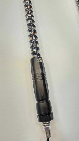 LED флагштоки ATV22 ARMOR 92см, комплект 2шт., можливість підключення стопів та поворотників, керування через пульт або додаток ATV22-LEDWHIP-92-ARMOR-PAIR фото